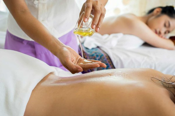 Comment utiliser les techniques de massage thaïlandais pour soulager les douleurs musculaires et articulaires?