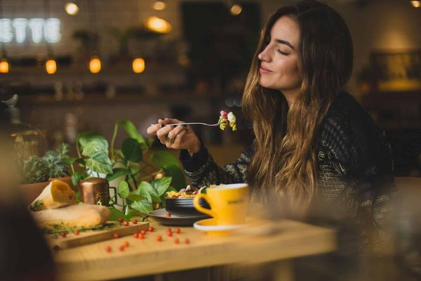 Comment les habitudes alimentaires saisonnières peuvent-elles influencer la perte de poids?